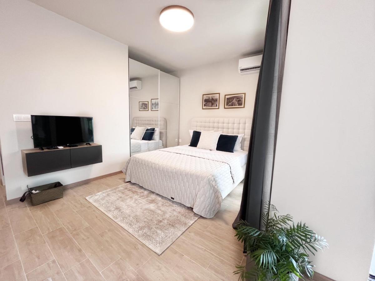 Azur Alegria Studio - Free Parking & Pool Saints Constantine and Helena Esterno foto